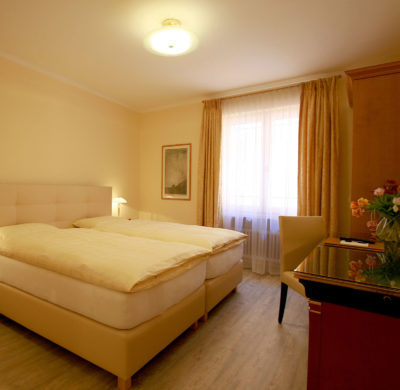 Hotel_Garni_Golf_Ascona_2019_Doppelzimmer_Classic