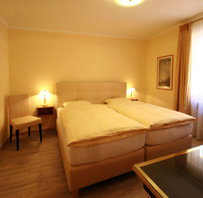 Zimmer Hotel_Garni_Golf_Ascona_2019_Doppelzimmer_Classic-4