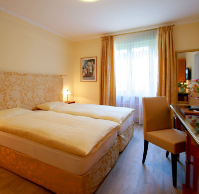 Hotel_Garni_Golf_Ascona_2019_Doppelzimmer_Classic