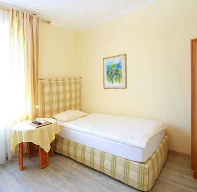 Hotel_Garni_Golf_Ascona_2019_Einzelzimmer_Classic