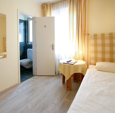 Hotel_Garni_Golf_Ascona_2019_Einzelzimmer_Classic