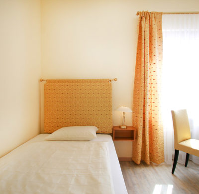 Hotel_Garni_Golf_Ascona_2019_Einzelzimmer_Classic