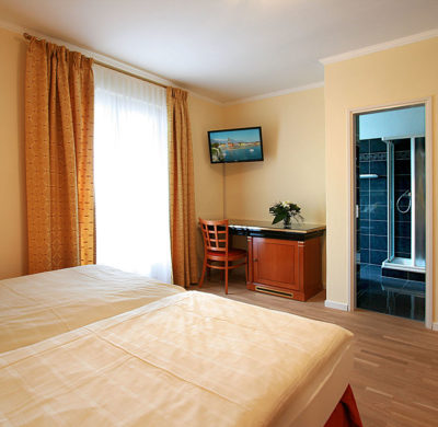 Hotel_Garni_Golf_Ascona_2019_Balkonzimmer