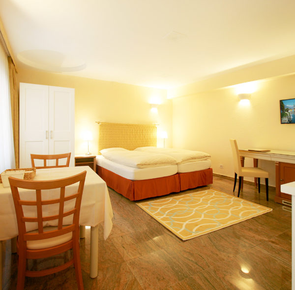 Hotel_Garni_Golf_Ferienwohnung_Ascona_2019