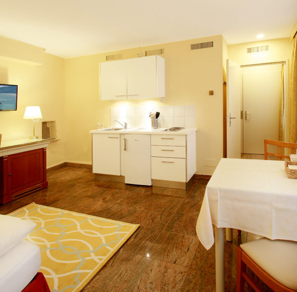 Hotel_Garni_Golf_Ascona_Ferienwohnung_2019