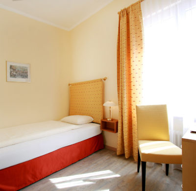Hotel_Garni_Golf_Ascona_2019_Einzelzimmer_Classic